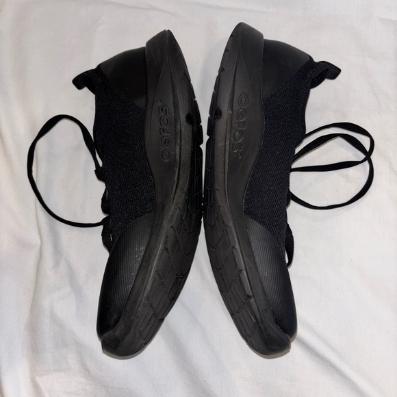 OOFOS Black Comfort Shoes - Picture 7 of 9